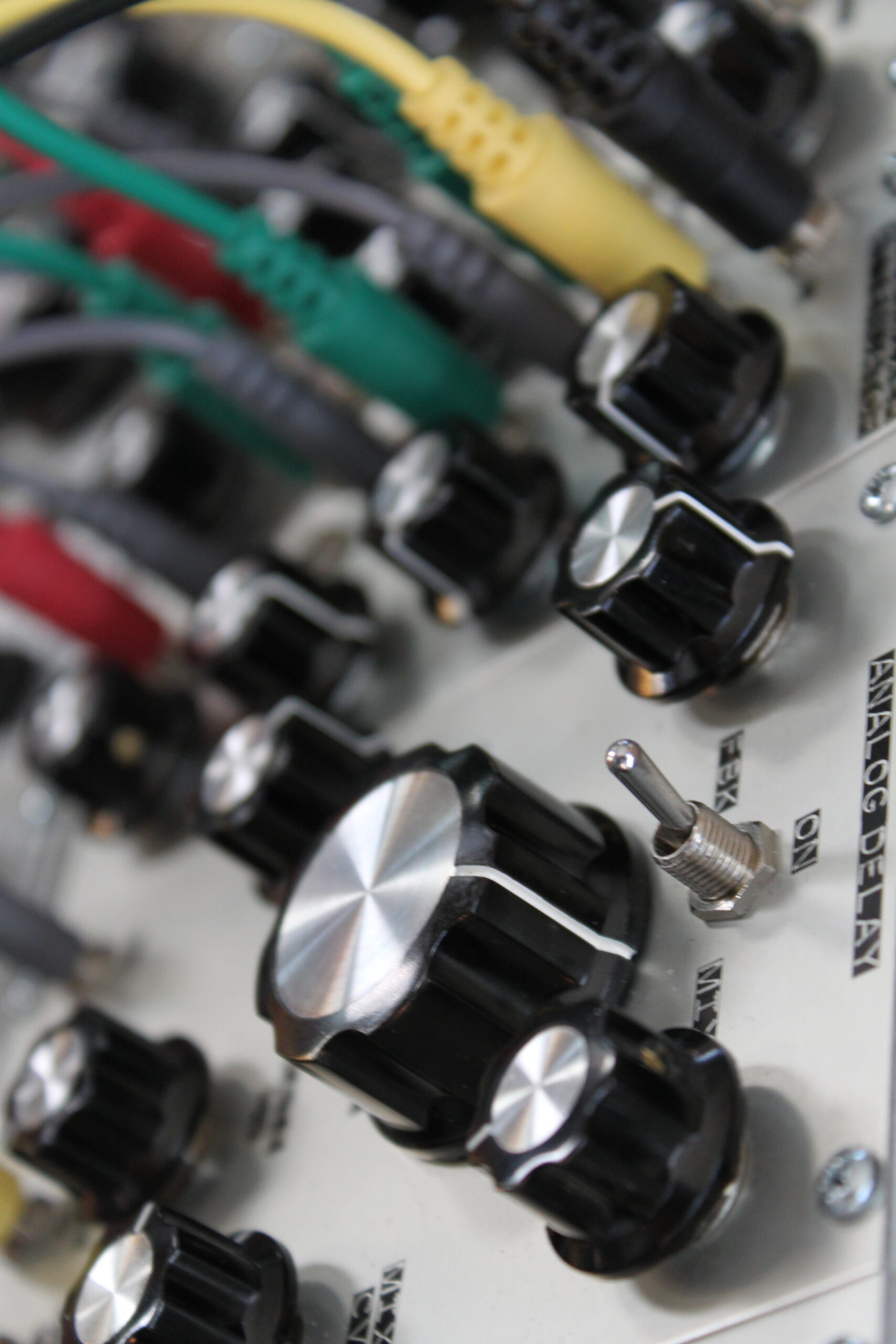 Trash Audio-Xart Synth Event 9, 2011-04-02 17.01.21 (photo by by Muff Wiggler).jpg